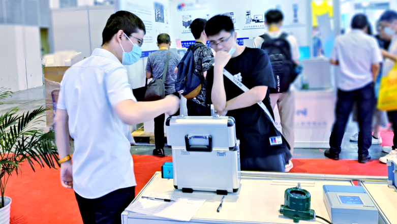 新彩网携新品-参加上海热处理装备与技术展览会